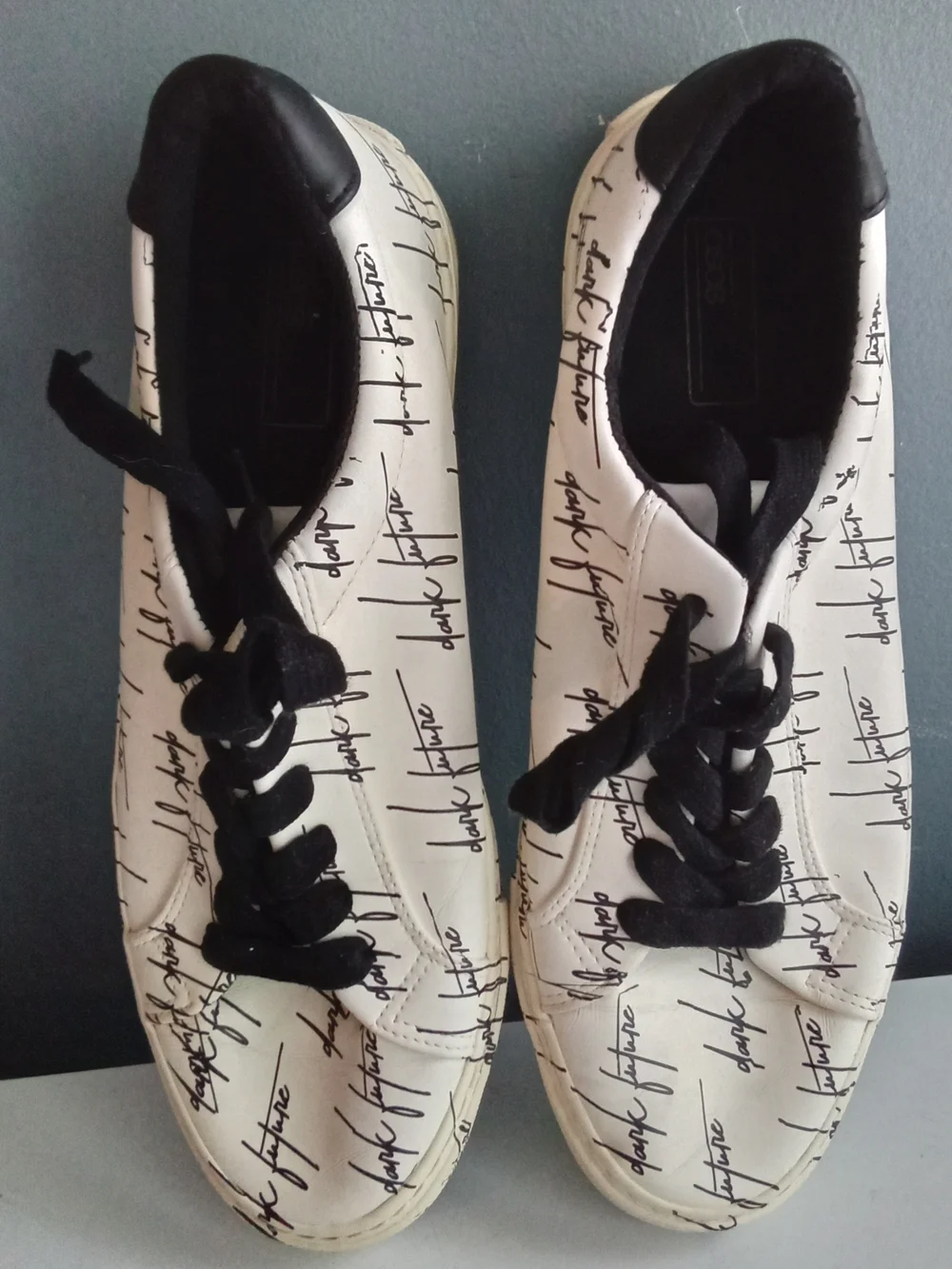 ASOS Dark‎ Future Script Print Low Top Sneakers Cream Black Streetwear